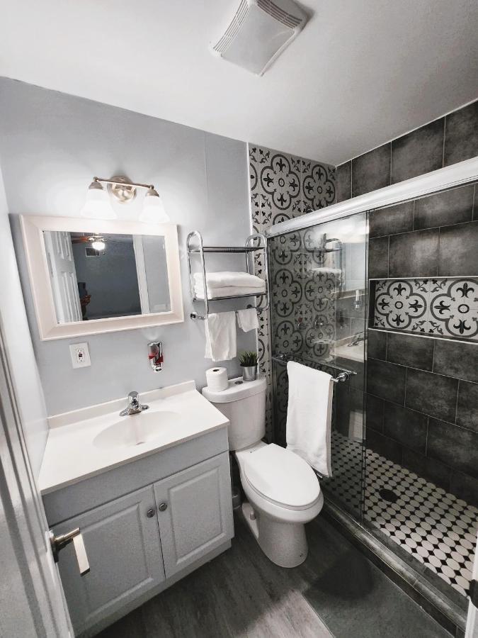 Cheerful Super Suite + 2 Queen + Sofa Bed Minutes From The Airport! Tampa Eksteriør billede