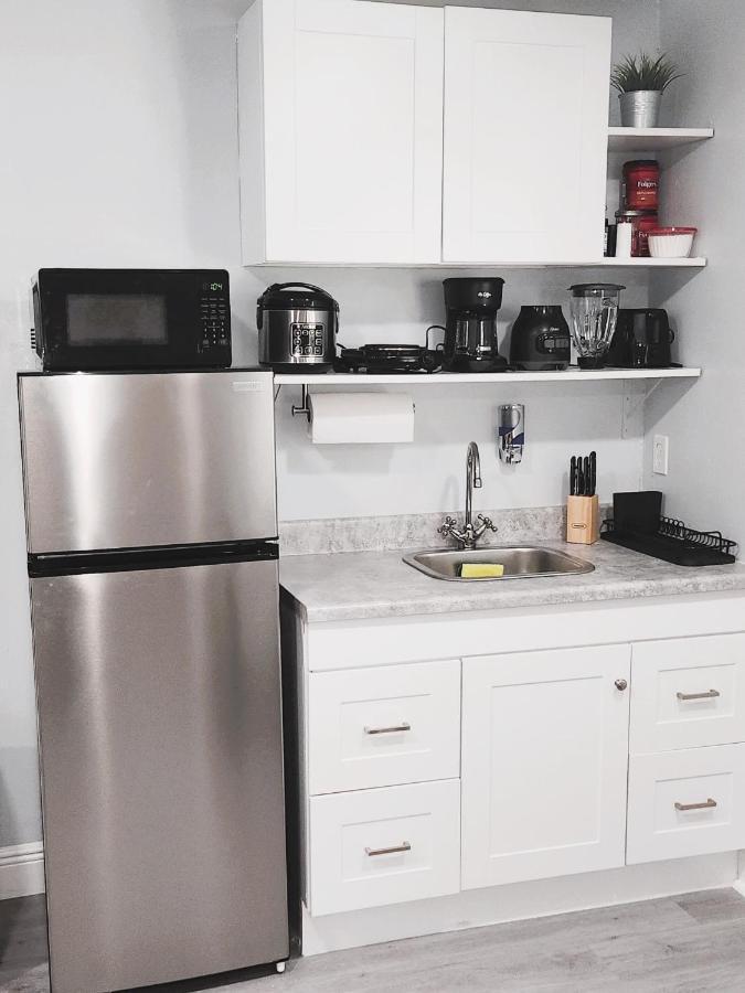 Cheerful Super Suite + 2 Queen + Sofa Bed Minutes From The Airport! Tampa Eksteriør billede