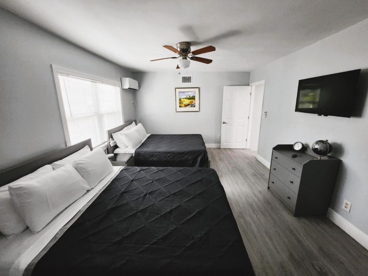 Cheerful Super Suite + 2 Queen + Sofa Bed Minutes From The Airport! Tampa Eksteriør billede