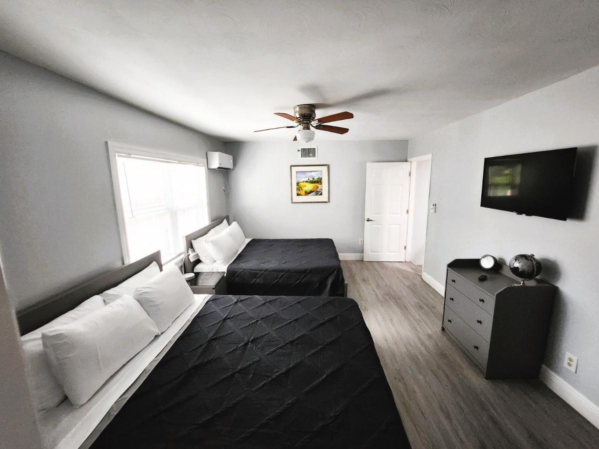 Cheerful Super Suite + 2 Queen + Sofa Bed Minutes From The Airport! Tampa Eksteriør billede
